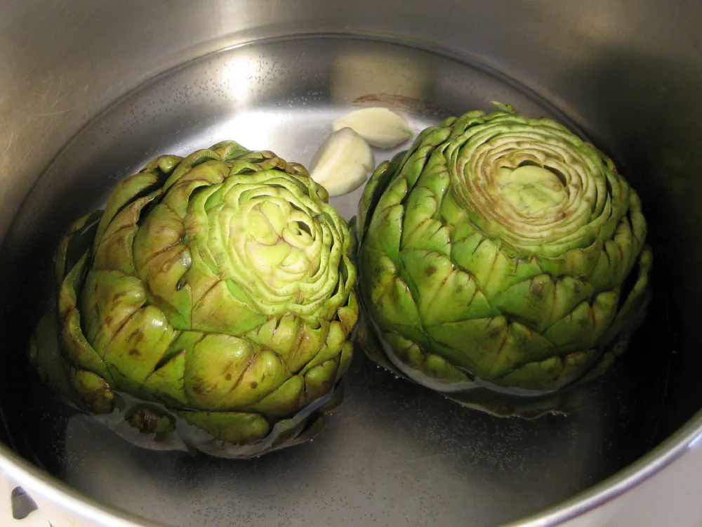 Steamed Artichokes with Garlic Butter