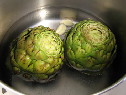 Steamed Artichokes with Garlic Butter