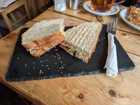 Breakfast Sandwich